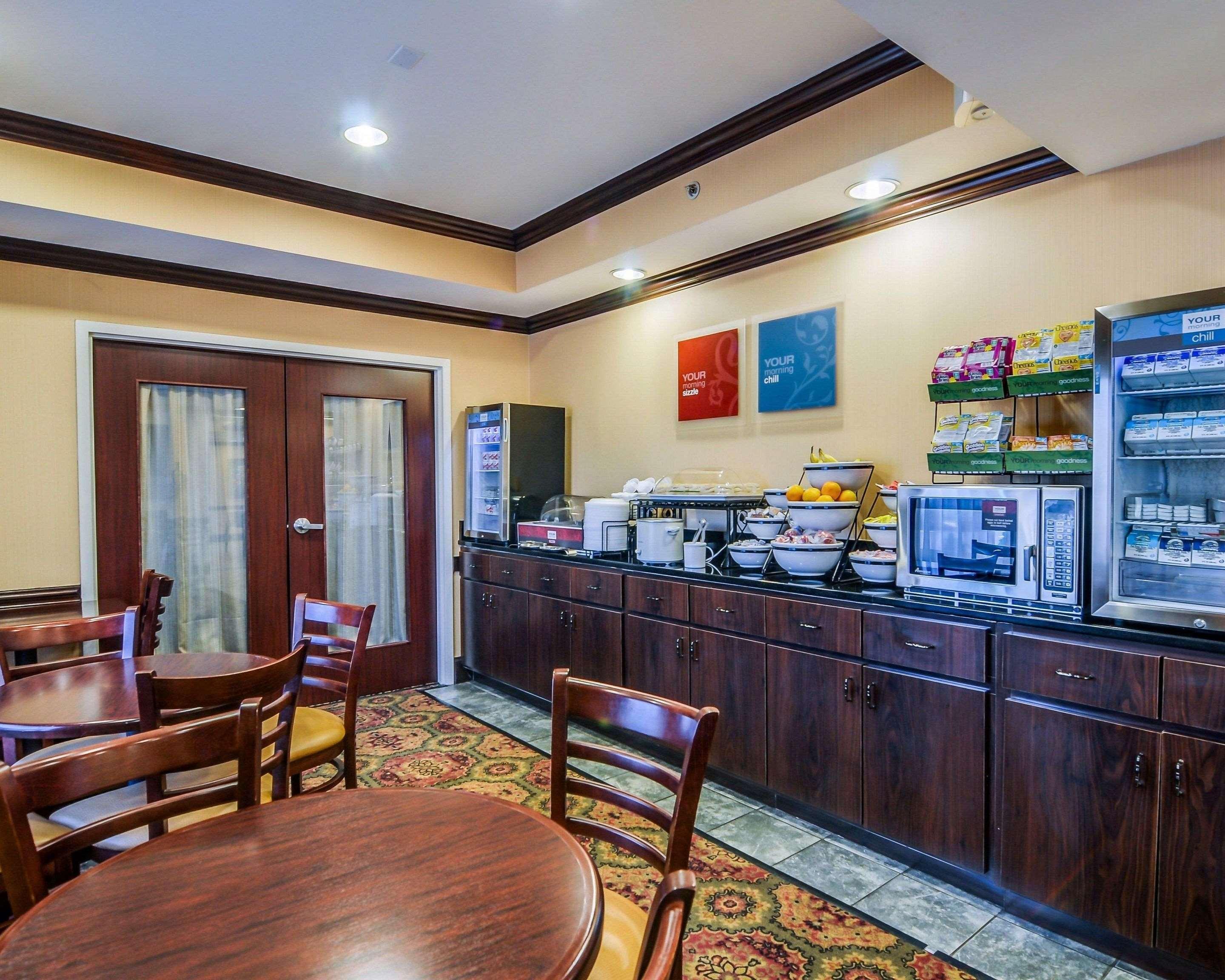 Comfort Inn & Suites Hillsville I-77 Dış mekan fotoğraf